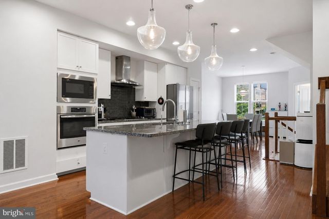 9251 WOOD VIOLET CT, Fairfax, VA 22031