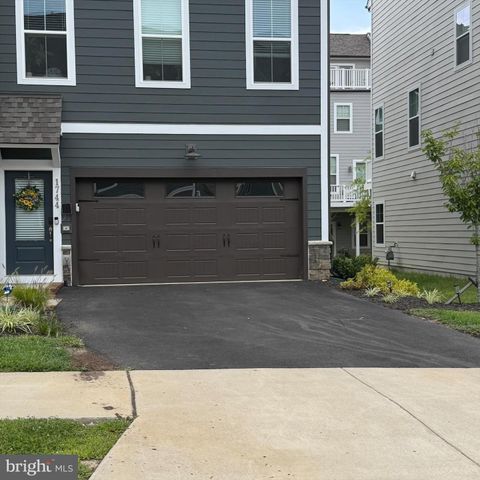 1744 BLUE SPRUCE ST, Dumfries, VA 22026
