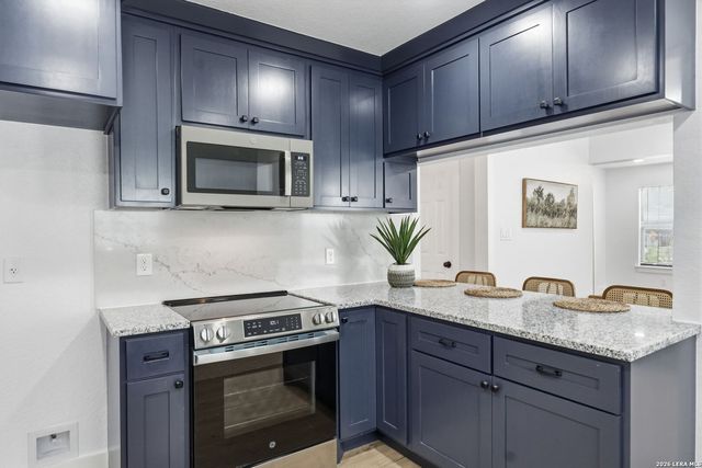 631 W Olmos, San Antonio, TX 78212
