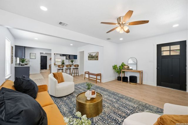 631 W Olmos, San Antonio, TX 78212
