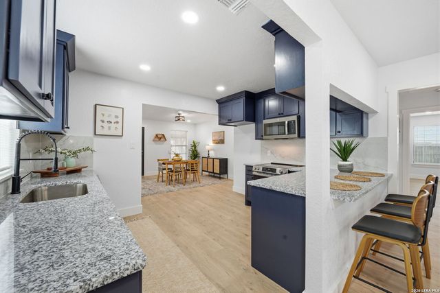 631 W Olmos, San Antonio, TX 78212