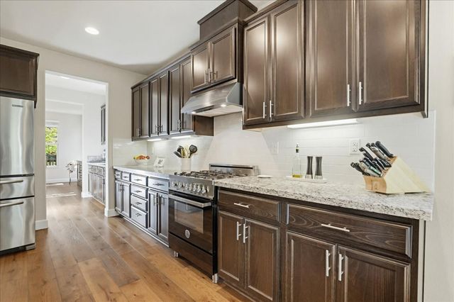 21590 Cascade Crossing Rd, Grass Valley, CA 95949