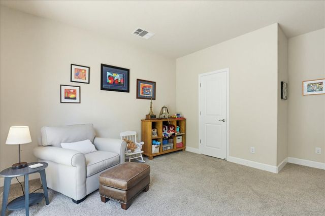 21590 Cascade Crossing Rd, Grass Valley, CA 95949