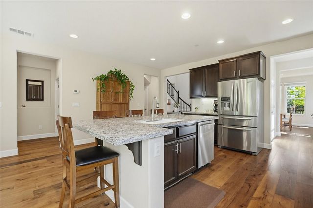 21590 Cascade Crossing Rd, Grass Valley, CA 95949