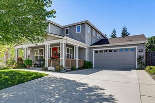 21590 Cascade Crossing Rd, Grass Valley, CA 95949