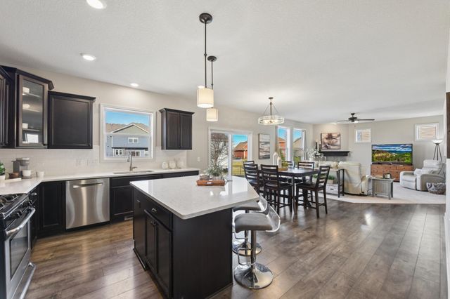 6864 Jewel Avenue S, Cottage Grove, MN 55016