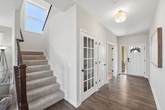 6864 Jewel Avenue S, Cottage Grove, MN 55016