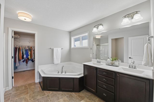 6864 Jewel Avenue S, Cottage Grove, MN 55016