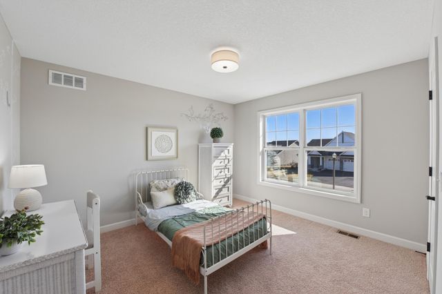 6864 Jewel Avenue S, Cottage Grove, MN 55016