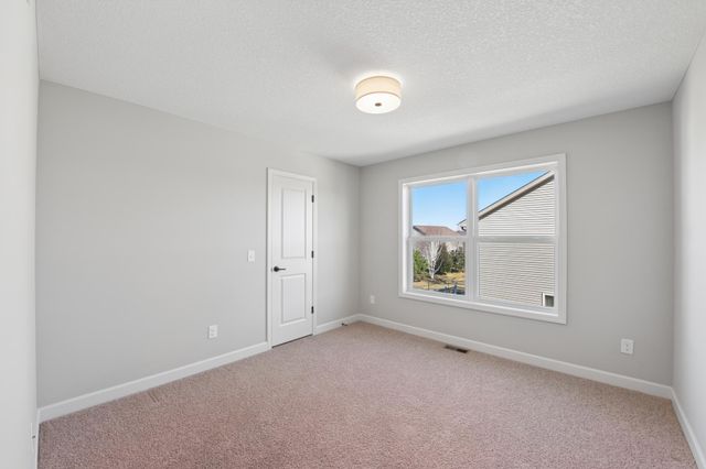 6864 Jewel Avenue S, Cottage Grove, MN 55016