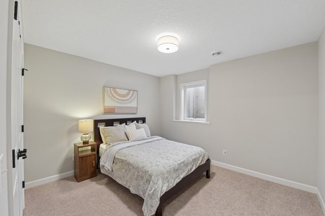 6864 Jewel Avenue S, Cottage Grove, MN 55016