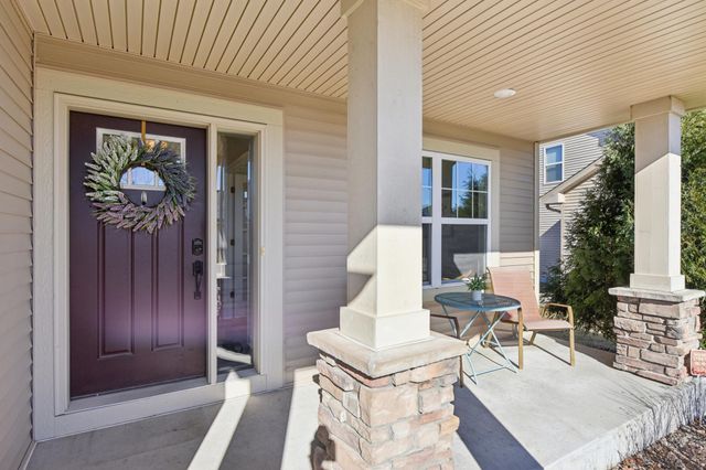 6864 Jewel Avenue S, Cottage Grove, MN 55016