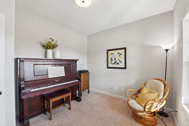 6864 Jewel Avenue S, Cottage Grove, MN 55016