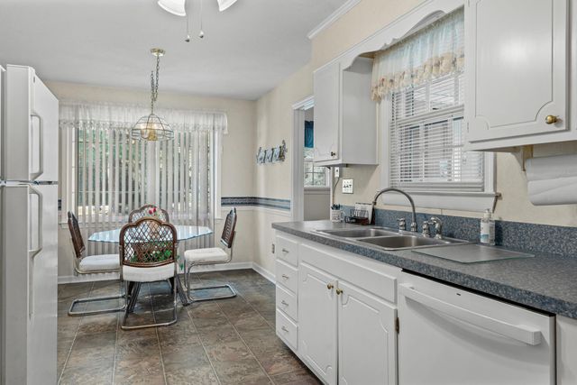 294 Hampton Drive, Orangeburg, SC 29118