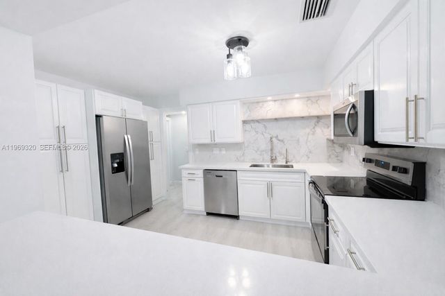 4485 SW 26th Ave, Dania Beach, FL 33312