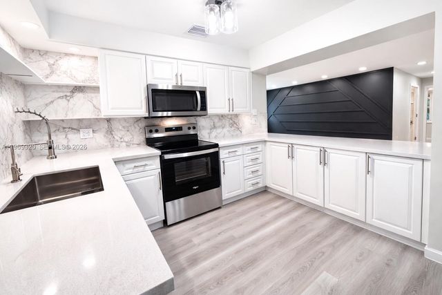 4485 SW 26th Ave, Dania Beach, FL 33312