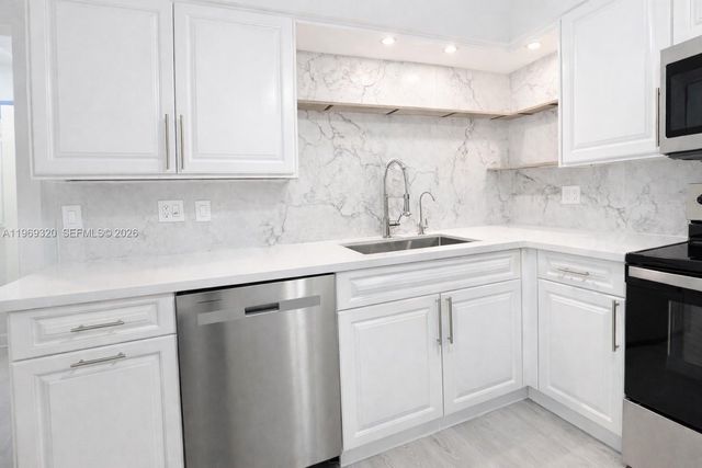 4485 SW 26th Ave, Dania Beach, FL 33312