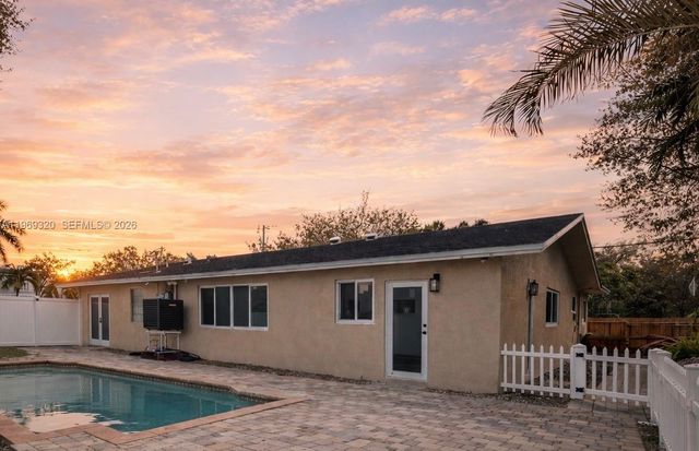 4485 SW 26th Ave, Dania Beach, FL 33312