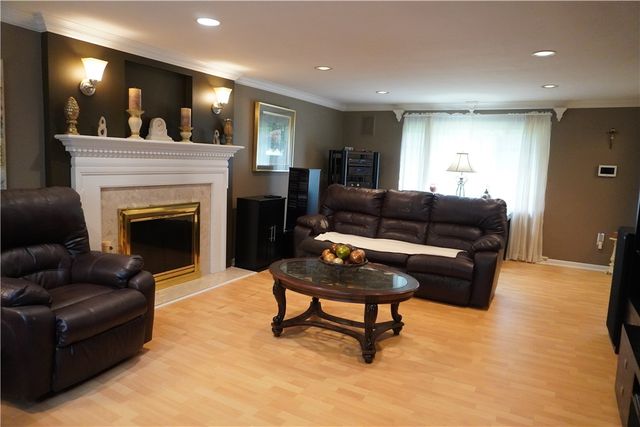 131 Elm Road, Ross Twp, PA 15237
