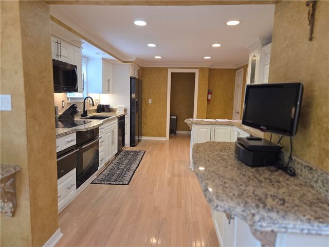 131 Elm Road, Ross Twp, PA 15237