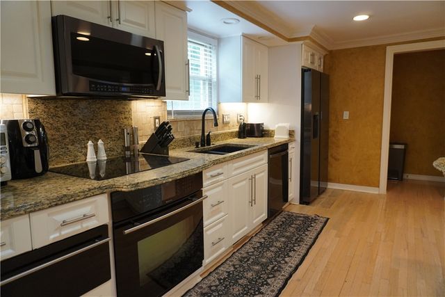 131 Elm Road, Ross Twp, PA 15237