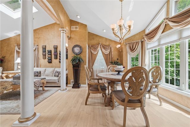 131 Elm Road, Ross Twp, PA 15237