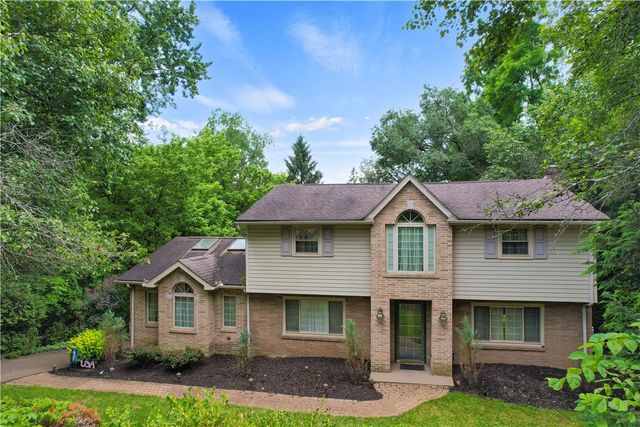 131 Elm Road, Ross Twp, PA 15237