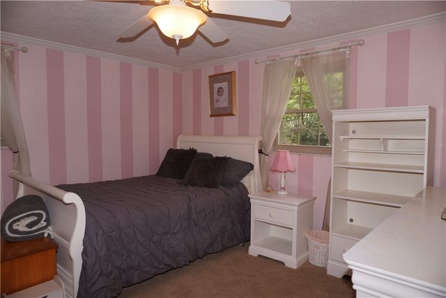 131 Elm Road, Ross Twp, PA 15237