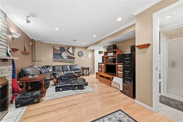 131 Elm Road, Ross Twp, PA 15237