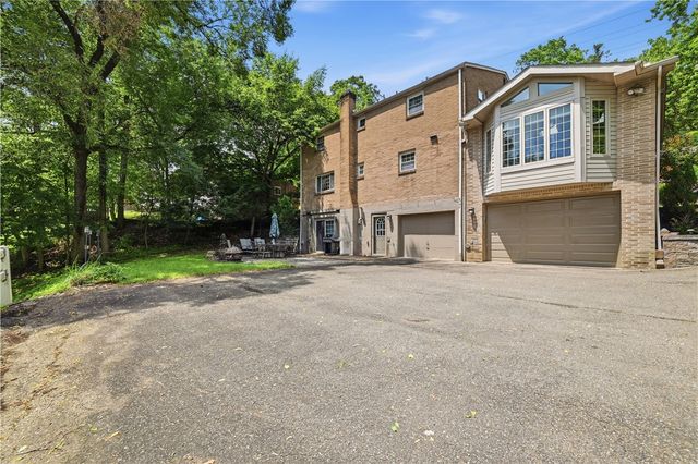 131 Elm Road, Ross Twp, PA 15237