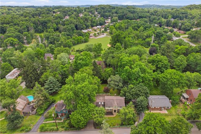131 Elm Road, Ross Twp, PA 15237