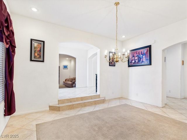 321 Whispering Tree Avenue, Las Vegas, NV 89183