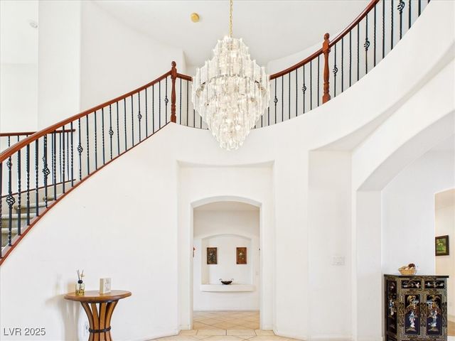 321 Whispering Tree Avenue, Las Vegas, NV 89183