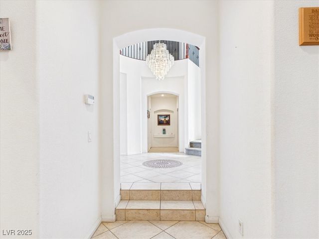 321 Whispering Tree Avenue, Las Vegas, NV 89183