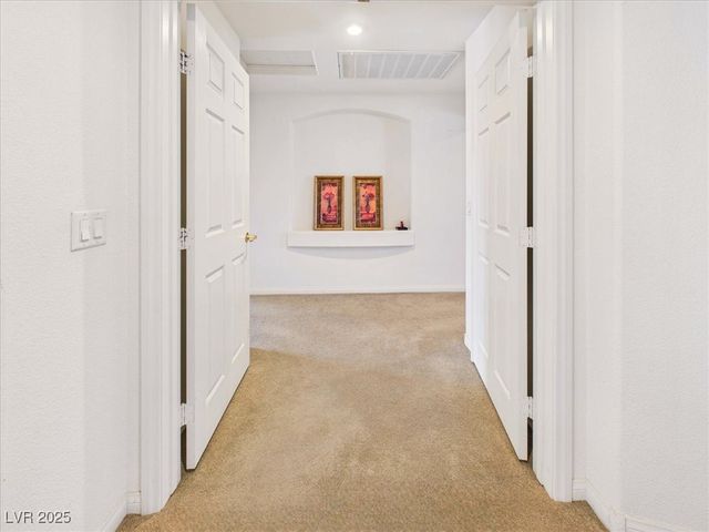 321 Whispering Tree Avenue, Las Vegas, NV 89183