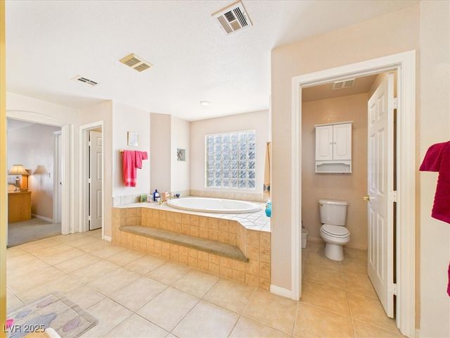 321 Whispering Tree Avenue, Las Vegas, NV 89183