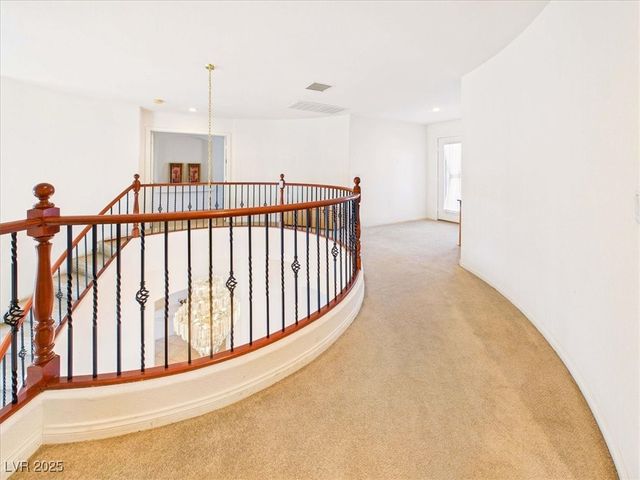 321 Whispering Tree Avenue, Las Vegas, NV 89183