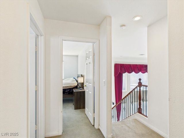 321 Whispering Tree Avenue, Las Vegas, NV 89183