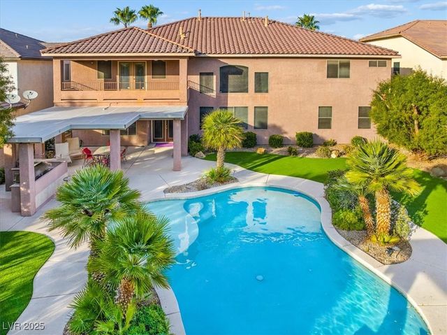 321 Whispering Tree Avenue, Las Vegas, NV 89183