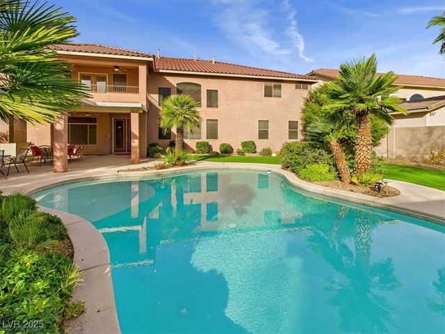 321 Whispering Tree Avenue, Las Vegas, NV 89183