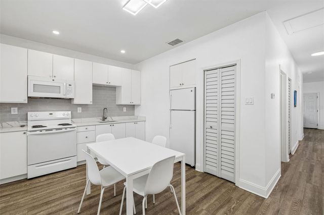 1406 E 23RD AVENUE, Tampa, FL 33605