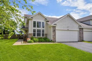 105 CATAMARAN Circle, Pingree Grove, IL 60140