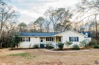 106 Gassett Ct, Byron, GA 31008