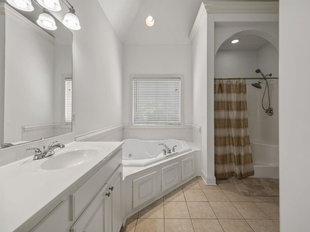 837 E Coosaw Court, Roebuck, SC 29376
