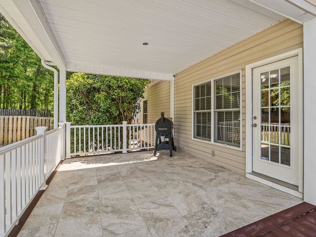 837 E Coosaw Court, Roebuck, SC 29376