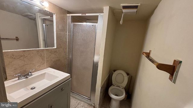 5707 CHILLUM PL NE, Washington, DC 20011