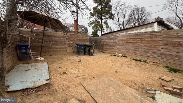 5707 CHILLUM PL NE, Washington, DC 20011