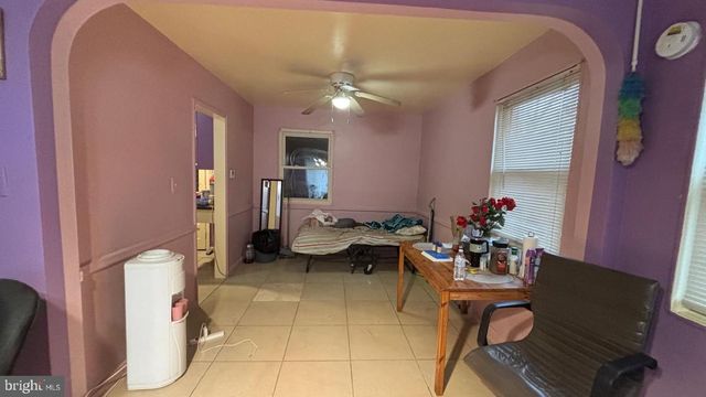 5707 CHILLUM PL NE, Washington, DC 20011