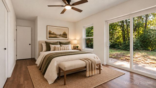 311 Crest Hill Drive, Conroe, TX 77301