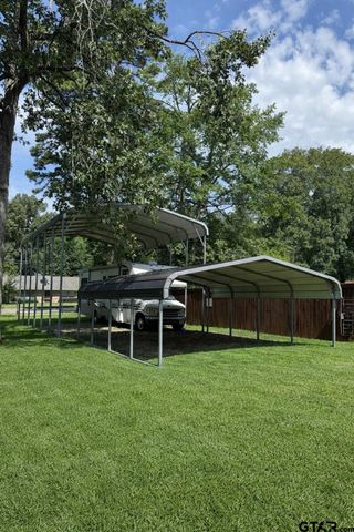 111 Bison Trl, Longview, TX 75605